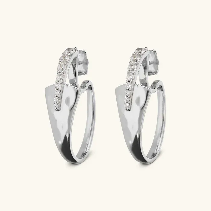 Orecchini Donna Etrusca Ovali Martellati con Pavé di Cubic Zirconia