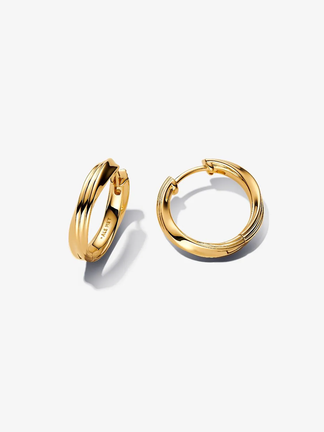 Orecchini Pandora Cerchi Linea Avvolgente Placcatura in Oro 14k