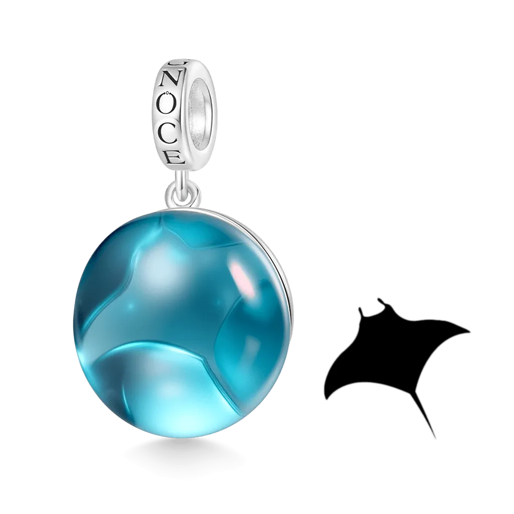 Gnoce Viaggio nelle Profondità Marine - Ciondolo a Proiezione di Vetro Diavolo Manta