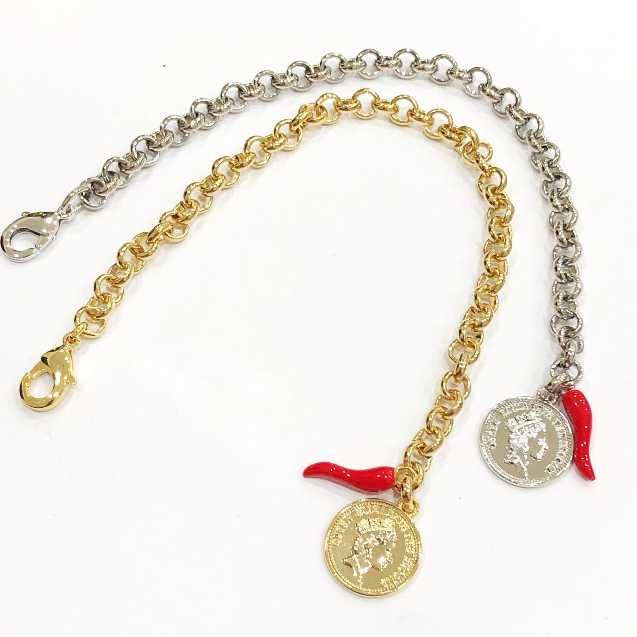 Bracciale moneta e corno portafortuna