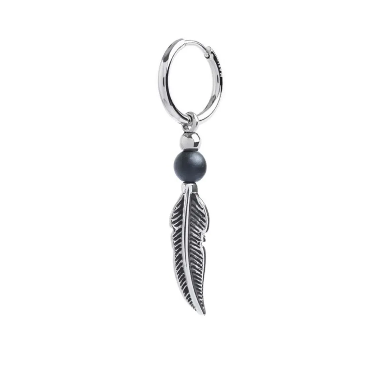 Mono orecchino Marlù a cerchio con sfera onice e piuma pendente