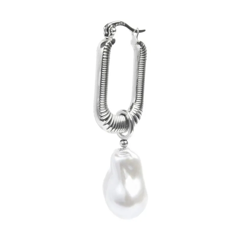 Orecchino Marlù a cerchio ovale con perla pendente