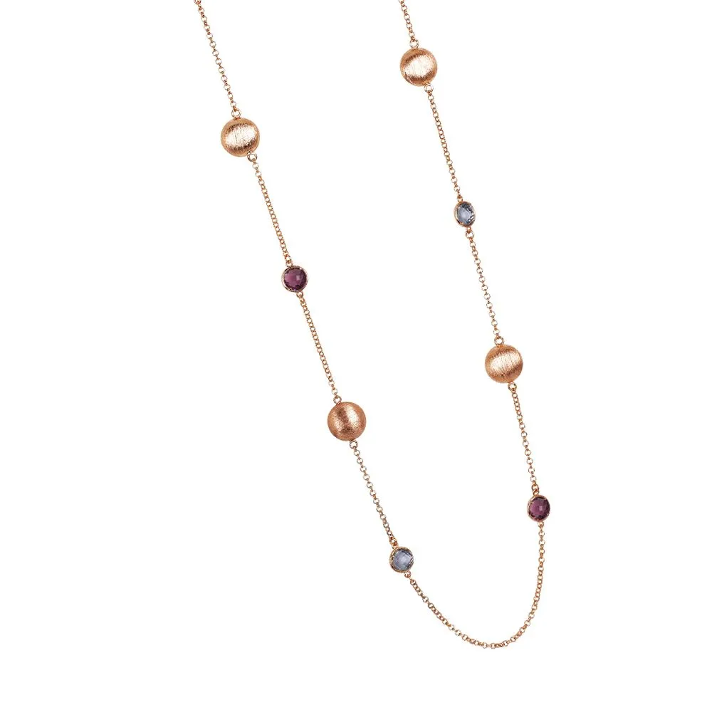 Collana lunga con cristalli fumè, ametista ed elementi graffiati