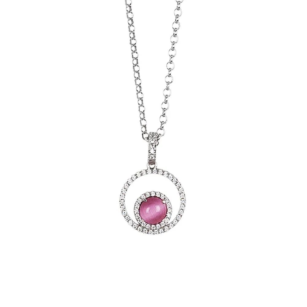 Collana con pendente di zirconi e cabochon fucsia gatteggiante