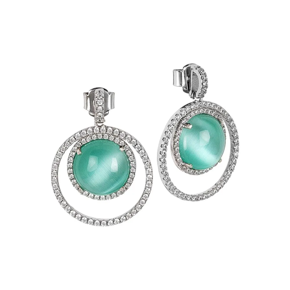Orecchini con cerchio di zirconi e cabochon verde acqua gatteggiante