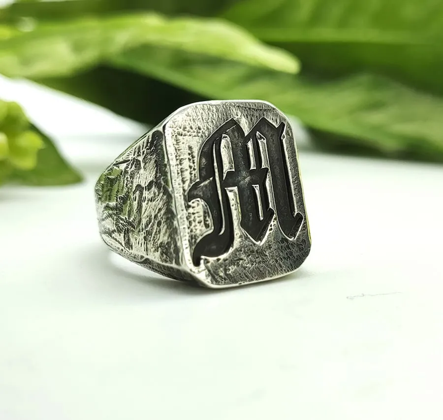 Anello chevalier ottagonale