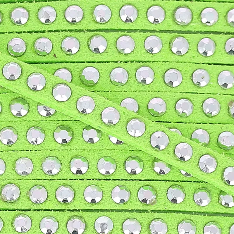 Laccetto pelle borchiato 3 mm Vert Anis/Argenté x5m