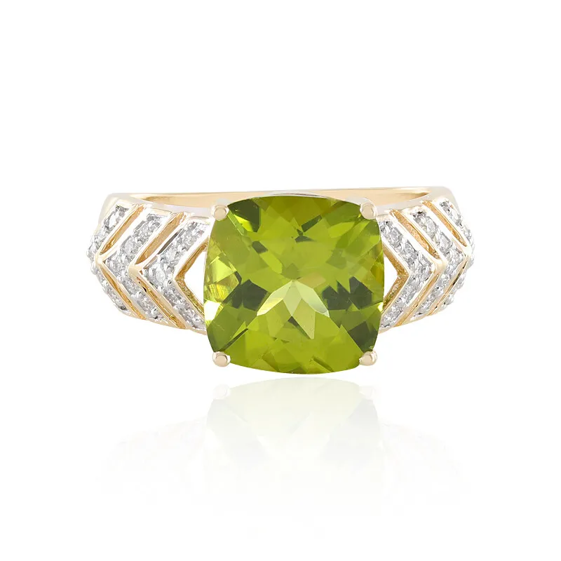 Anello in oro con Peridoto (SUHANA)